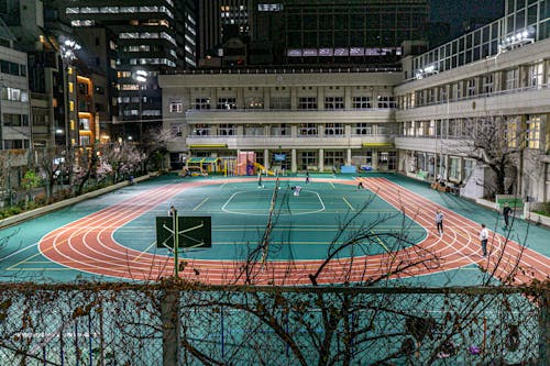 CBA杯战报：塔克22分7板，广厦103-99险胜青岛